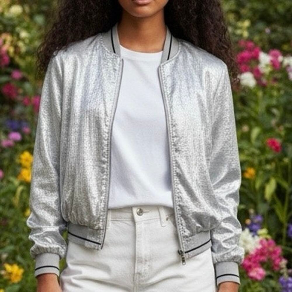 Verdusa Bomber Jacket Lightweight Metallic Silver 
size Small (runs big) NWT